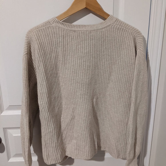 Oatmeal Banana Republic knit - Picture 2 of 4